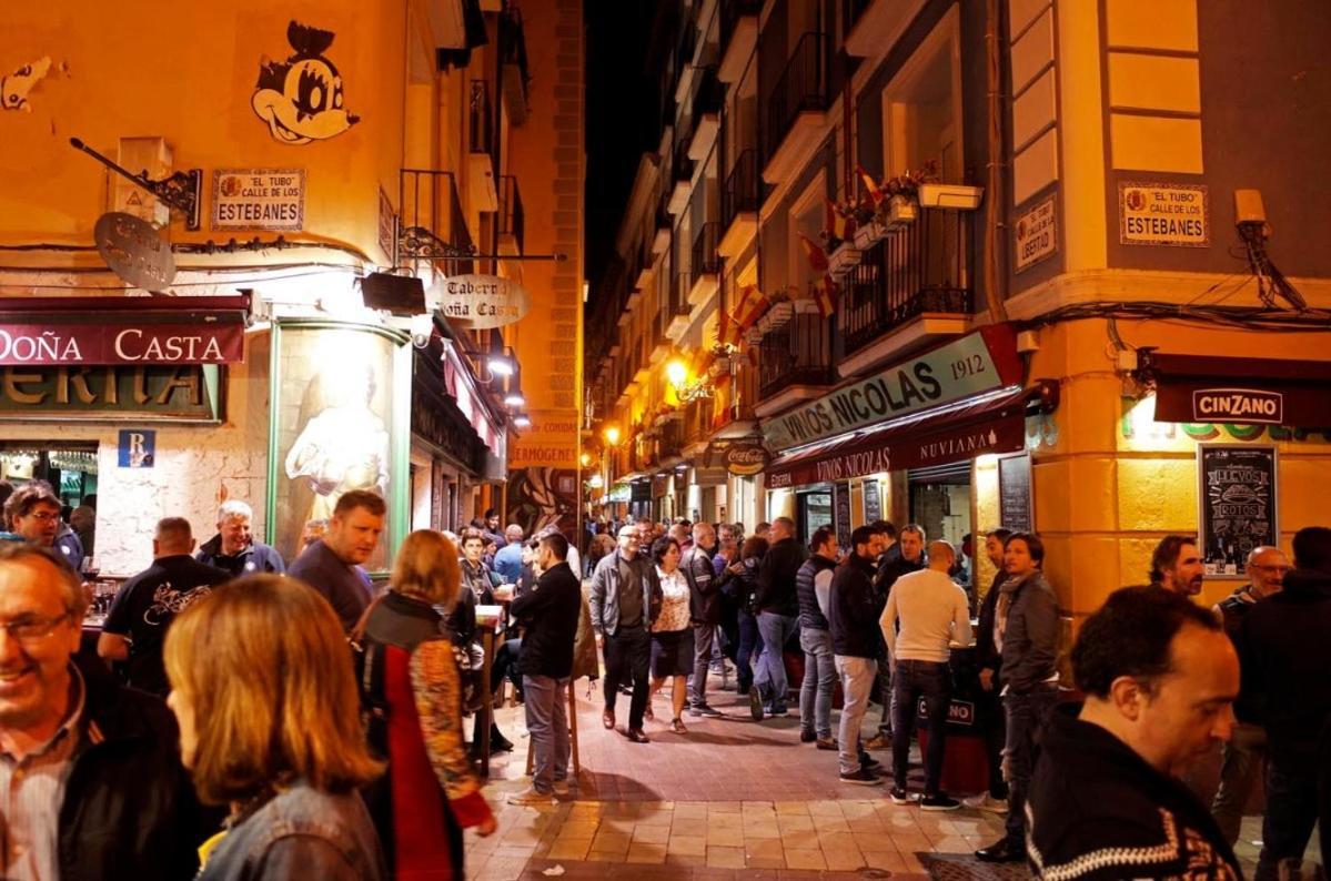 Piso Para 4 Con 2 Parking En Casco Historico De Zaragoza 2 Noches Minimo 外观 照片